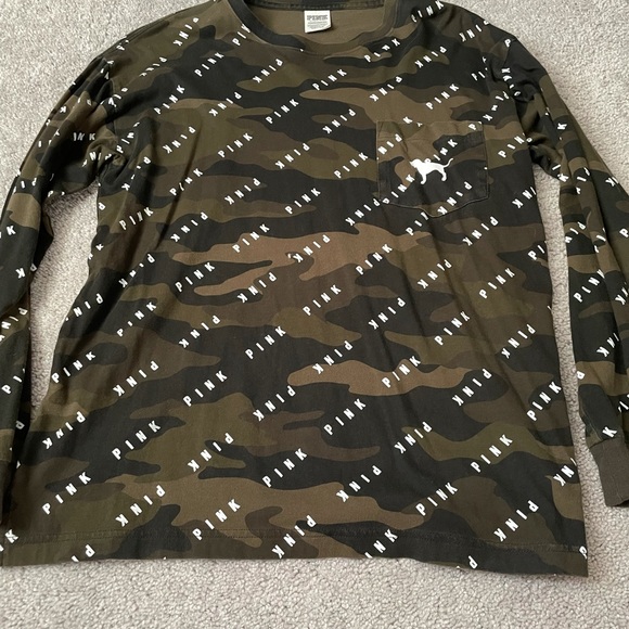 PINK Victoria's Secret Tops - Pink camo oversized longsleeve XS